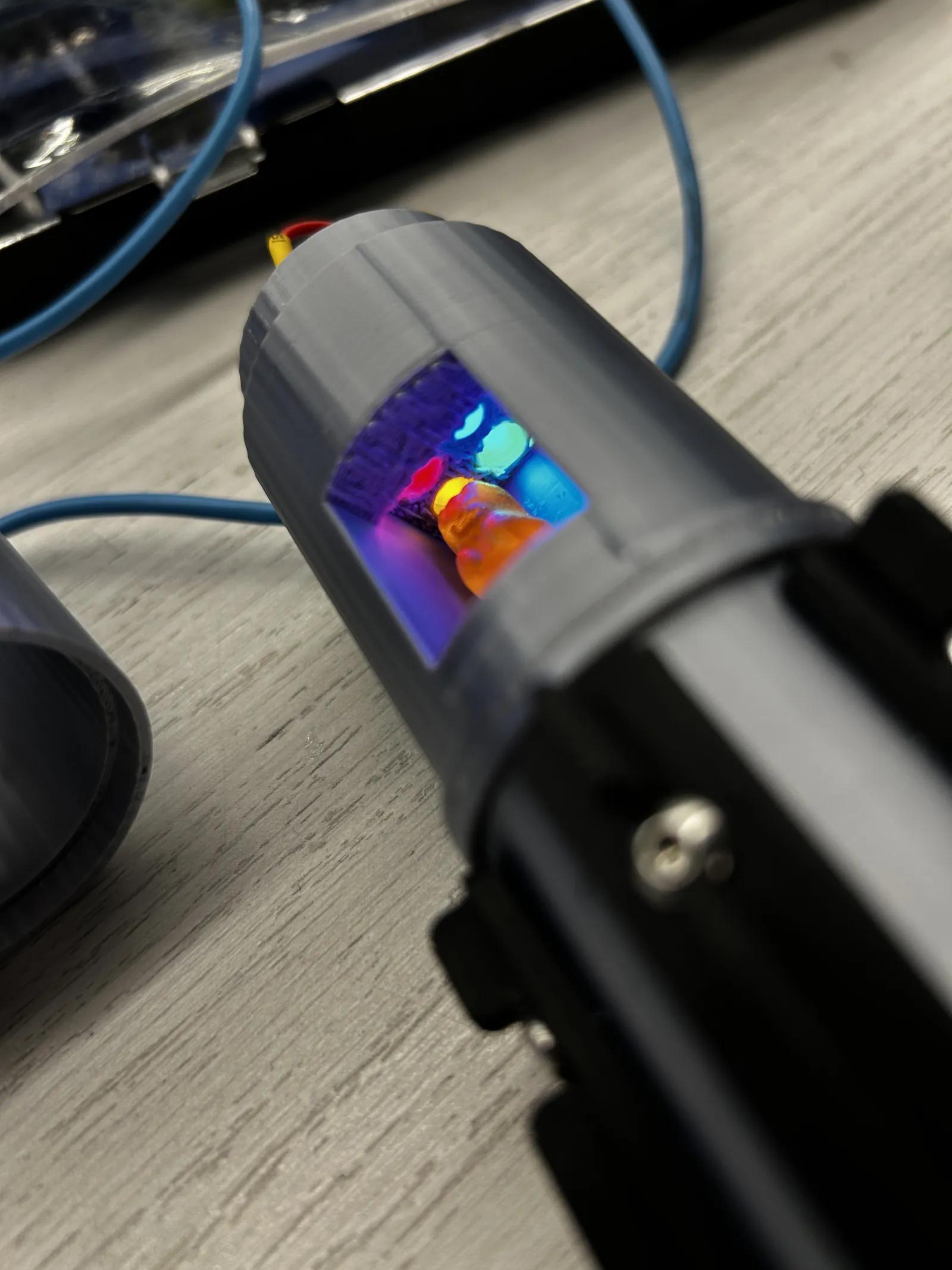 Custom Kyber Crystal Color Detector
